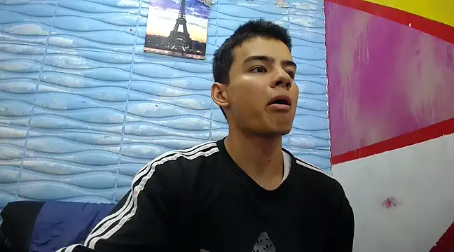 seigfried0 online show from February 23, 7:14 pm