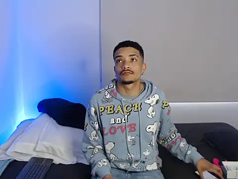 eross chipre  online show from September 22, 9:25 pm