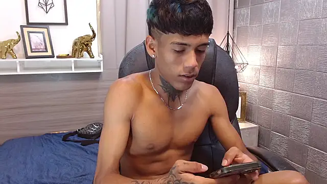 RyanKing19 online show from October 5, 9:02 am