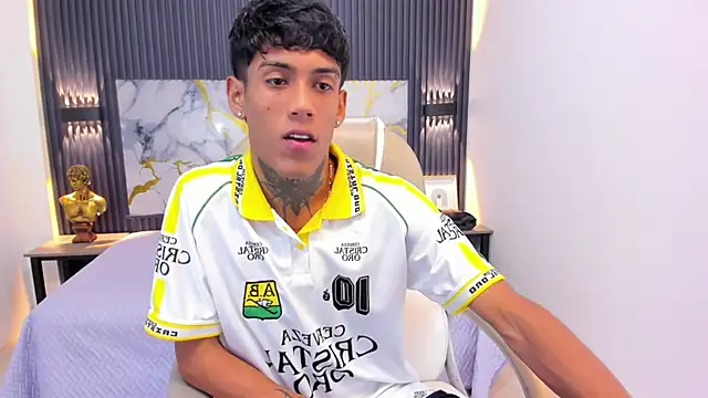 RyanKing19 online show from September 19, 3:40 am