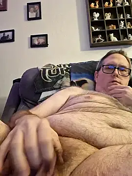 Snapshot of Smallone327 chatting on February 23, 6:12 am Smallone327 online show from February 23, 6:12 am