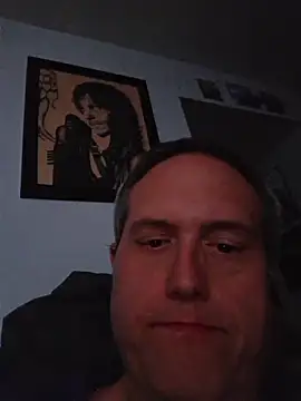 Snapshot of Smallone327 chatting on October 26, 6:26 am Smallone327 online show from October 26, 6:26 am