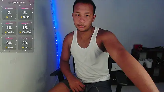 Snapshot of Gooss_cum chatting on October 24, 1:35 pm Gooss cum online show from October 24, 1:35 pm