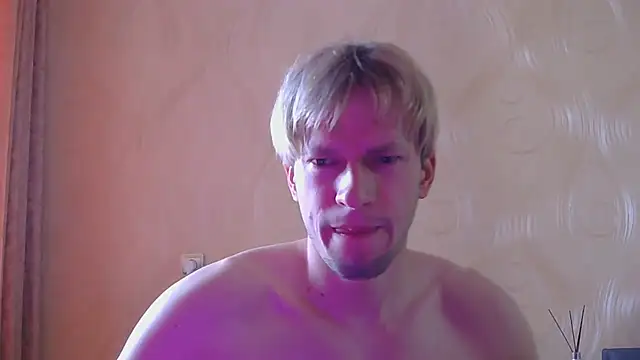 frama666 online show from May 15, 8:33 am