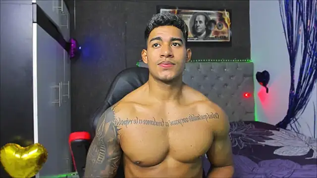 luigi hot  online show from June 30, 2:18 pm