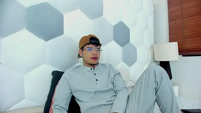 Axel Forte online show from January 13, 1:15 pm