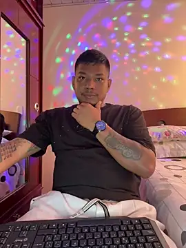 Saipuer31 online show from February 18, 6:05 pm