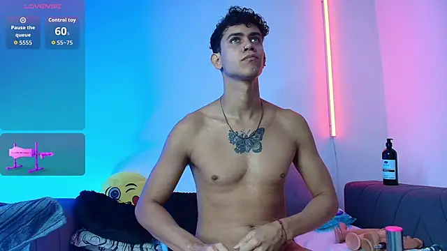Maximiliano  Fire online show from June 24, 7:28 pm