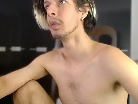 blondetwink online show from April 8, 2:15 pm