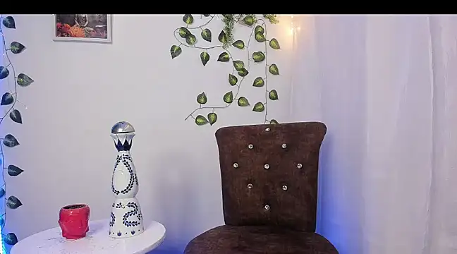 Snapshot of LOGAN_DRAKE chatting on March 7, 3:19 am LOGAN DRAKE online show from March 7, 3:19 am