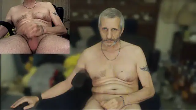 maxdaddy690 online show from June 6, 1:22 am