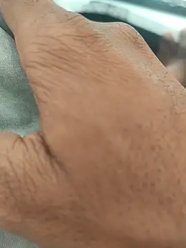 Snapshot of bbclip chatting on October 19, 7:22 am bbclip online show from October 19, 7:22 am