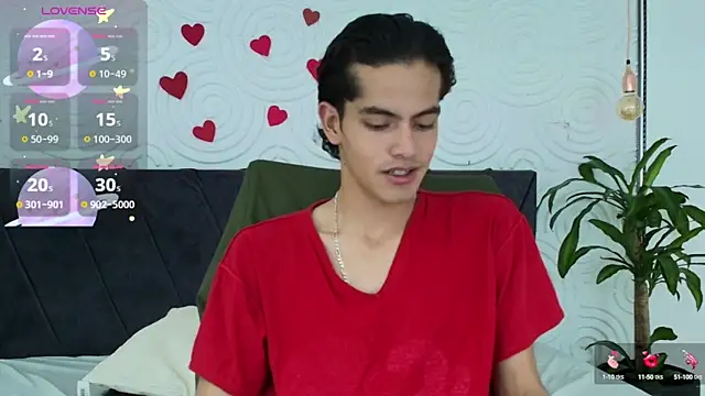 Maximoherrera 16 online show from May 14, 12:47 pm