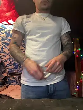 papiVilla23 online show from March 16, 3:47 am