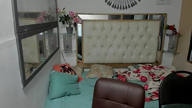 Snapshot of heiker_ chatting on October 25, 3:08 am heiker  online show from October 25, 3:08 am