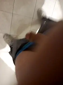 Snapshot of Mafiotul27 chatting on March 18, 11:44 am Mafiotul27 online show from March 18, 11:44 am