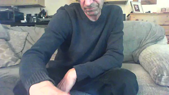 Snapshot of Grower_and_shower chatting on September 30, 11:19 pm Grower and shower online show from September 30, 11:19 pm