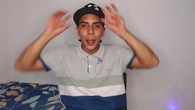 Monkey uchiha777 online show from November 18, 8:23 pm