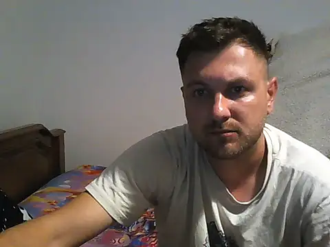 hugedickedd online show from June 9, 7:48 pm
