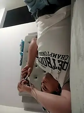 Andy-rtg online show from November 24, 2:34 am