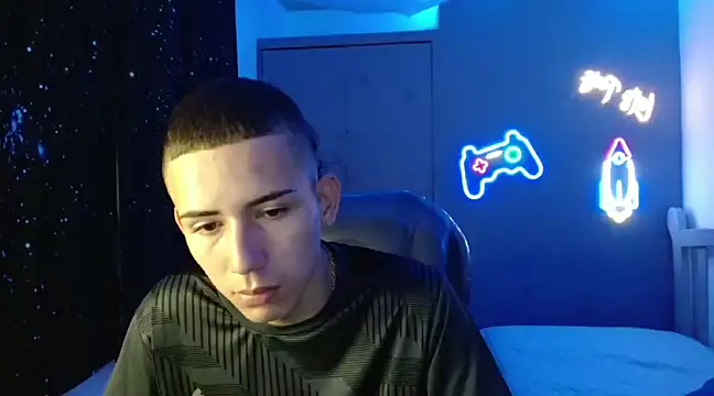 JackSwan19 online show from March 21, 12:17 pm