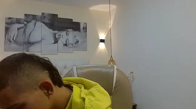 JackSwan19 online show from March 23, 3:43 am