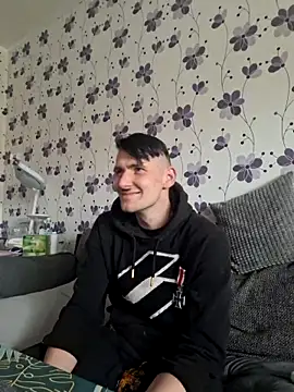 ThePython666 online show from March 16, 9:02 am