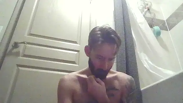 Snapshot of whowantsacreampie chatting on September 28, 9:35 pm whowantsacreampie online show from September 28, 9:35 pm