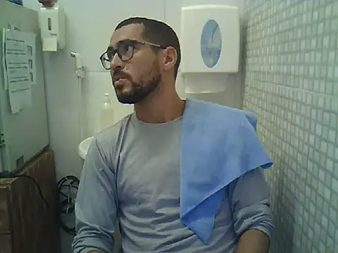 pdasgyn online show from September 24, 1:42 pm