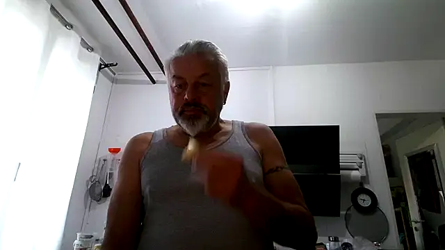 Berg Boy online show from July 11, 4:47 am