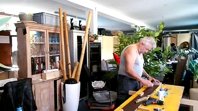 Berg Boy online show from October 31, 9:23 am