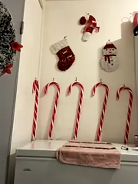 Hugo34bg online show from November 29, 4:58 am