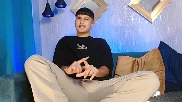 MathewAdams online show from March 18, 7:33 pm