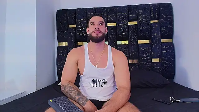 chris blake   online show from November 16, 6:21 pm