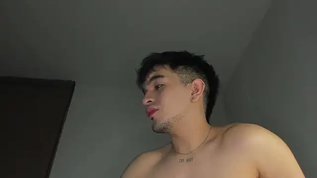 cmzo  online show from November 8, 3:43 am