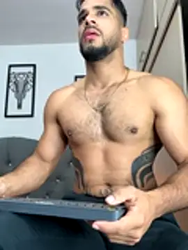 Maximiliano ford online show from November 4, 10:27 am