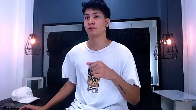 Jhojan twink online show from January 8, 4:28 am