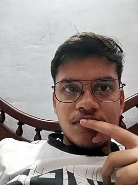 arun1144 online show from March 22, 7:42 pm