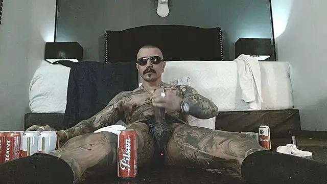 danilog515 online show from March 17, 6:49 am