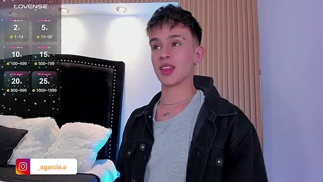 LiamWildx20 online show from June 26, 4:48 am