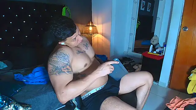 ethan dalton  online show from November 25, 3:19 am