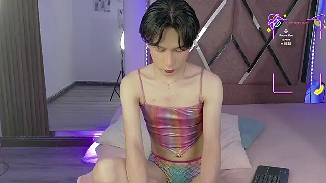 Ash Femboy online show from September 14, 10:45 pm