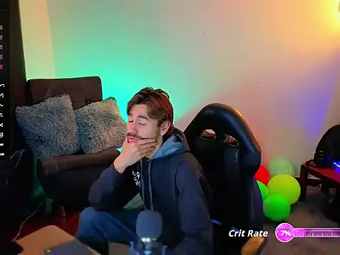 Aaron malikk online show from September 24, 1:05 am