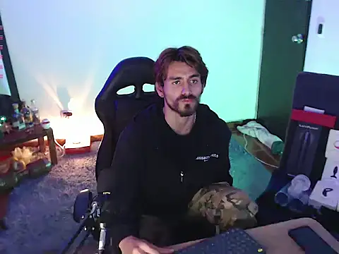 Aaron malikk online show from October 20, 9:30 pm