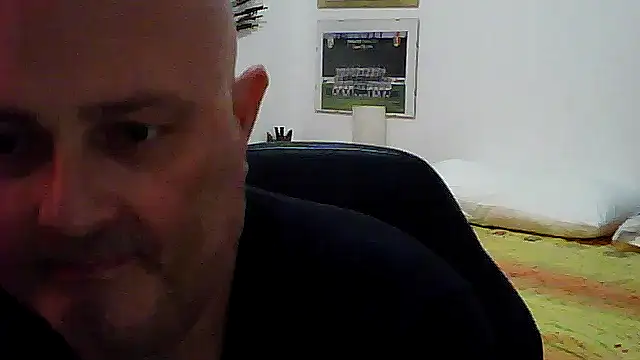 Alexis Bull online show from May 25, 2:45 pm