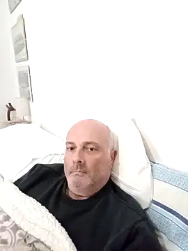 Alexis Bull online show from November 28, 6:10 pm