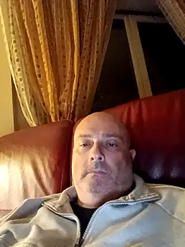 Alexis Bull online show from December 4, 12:17 am