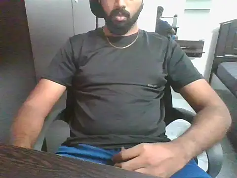 Snapshot of lovelyakash69 chatting on October 26, 5:20 am lovelyakash69 online show from October 26, 5:20 am