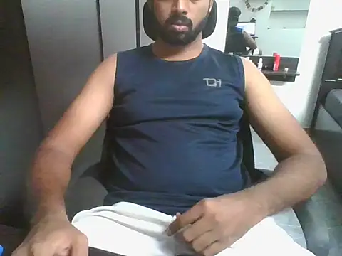 lovelyakash69 online show from March 27, 9:32 am