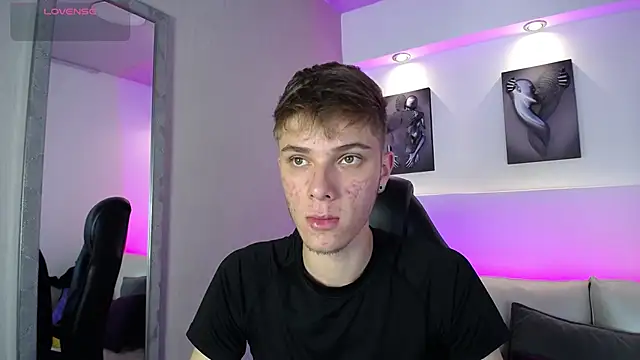 Robbin Blaze online show from December 3, 5:02 am